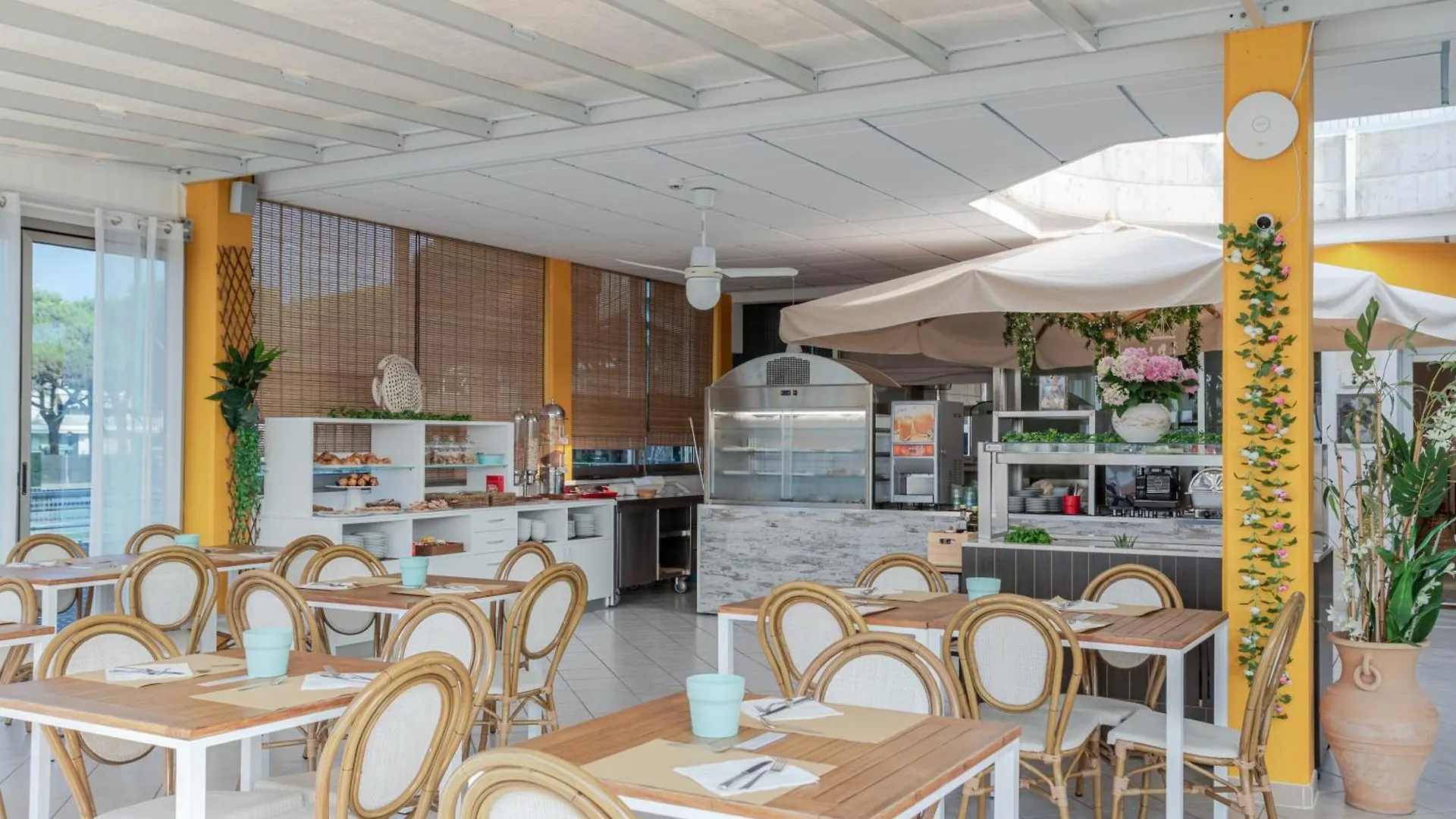 ***  Hotel La Brezza Frontemare Lido di Jesolo Italy