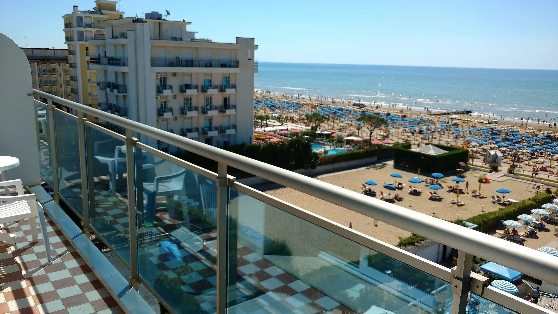 Hotel La Brezza Frontemare Lido di Jesolo