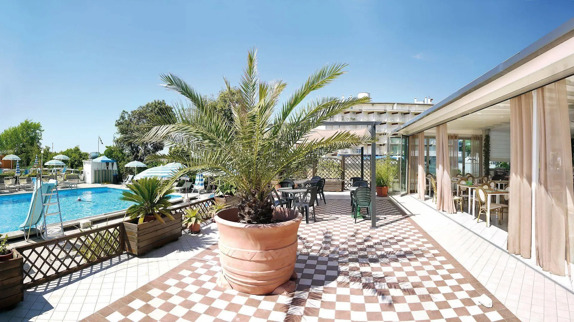 Hotel La Brezza Frontemare Lido di Jesolo